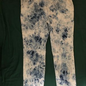 Acid washed high waisted jeans (Never Worn)